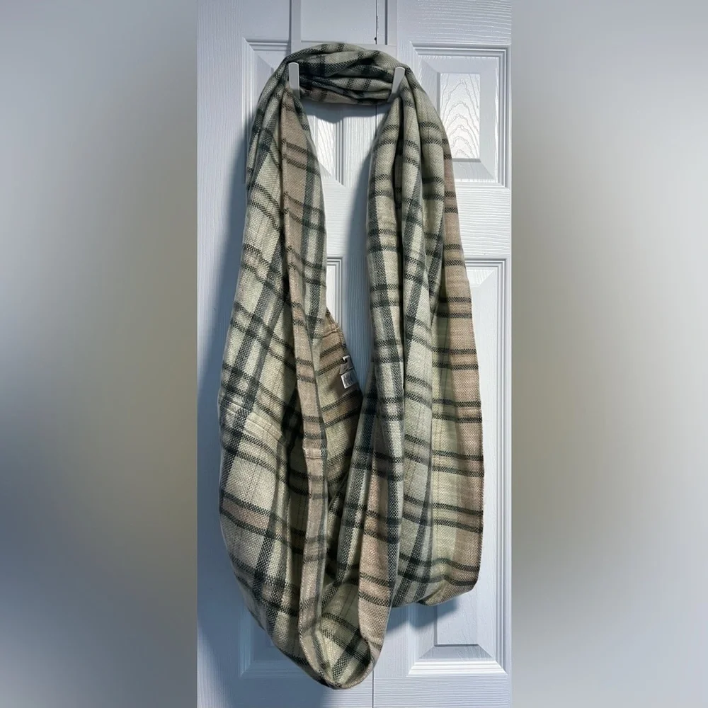 Ann Taylor LOFT Infinity Scarf